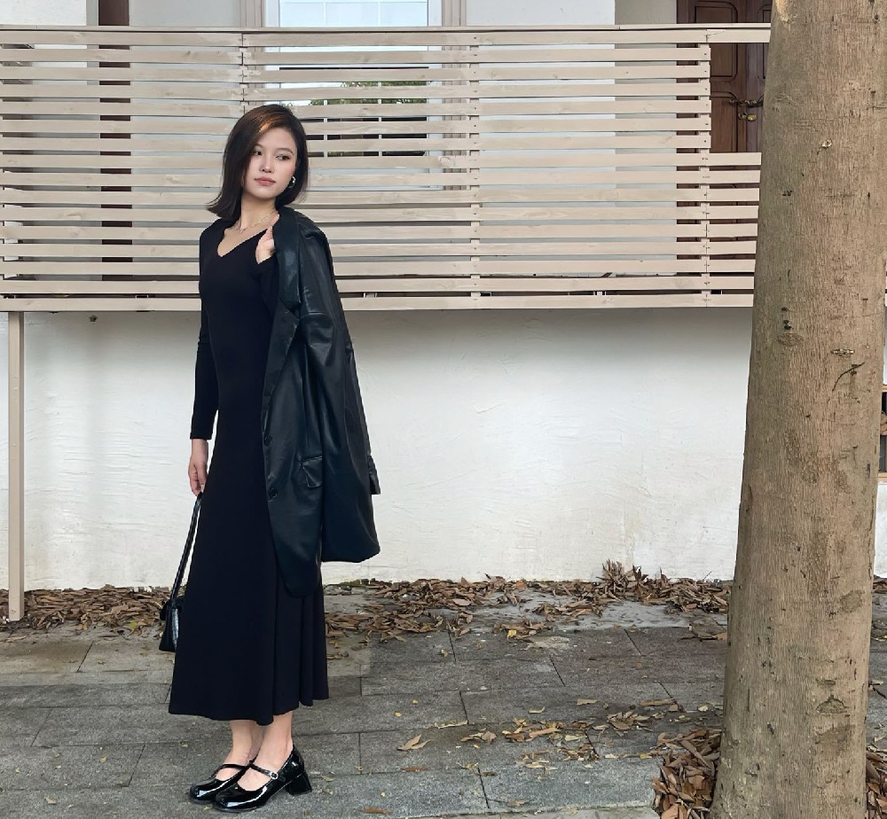 显瘦修身气质长裙女